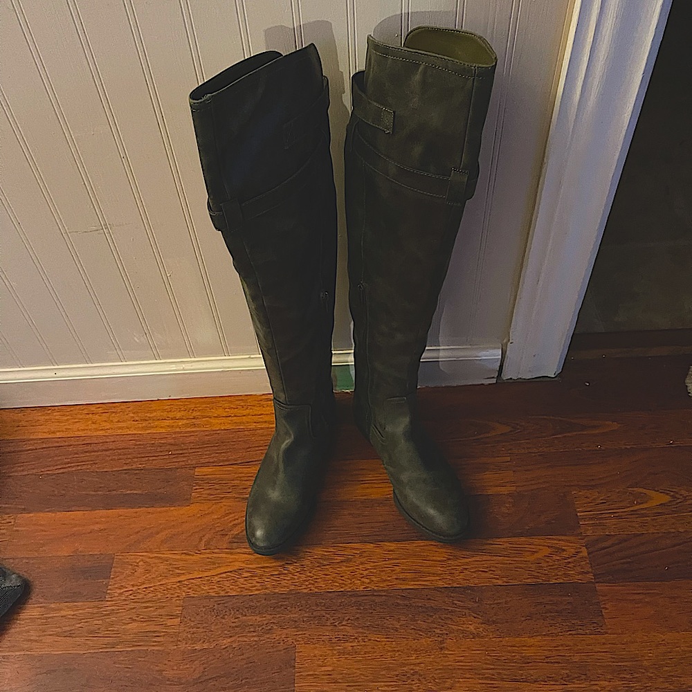 Libby Edelman over the knee olive green boots size 8